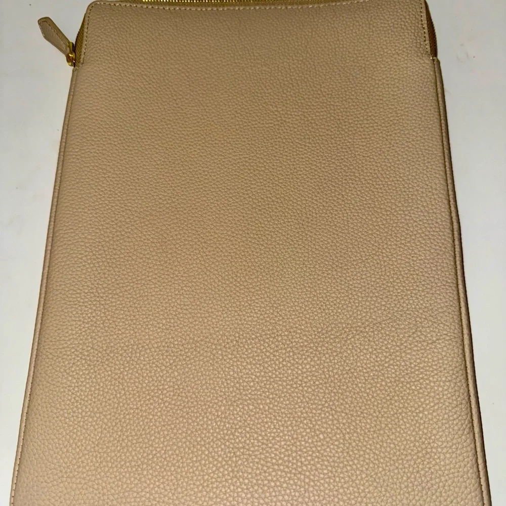 Maison de Sabré Pebbled Leather Laptop Sleeve / Document Case Beige New WOT